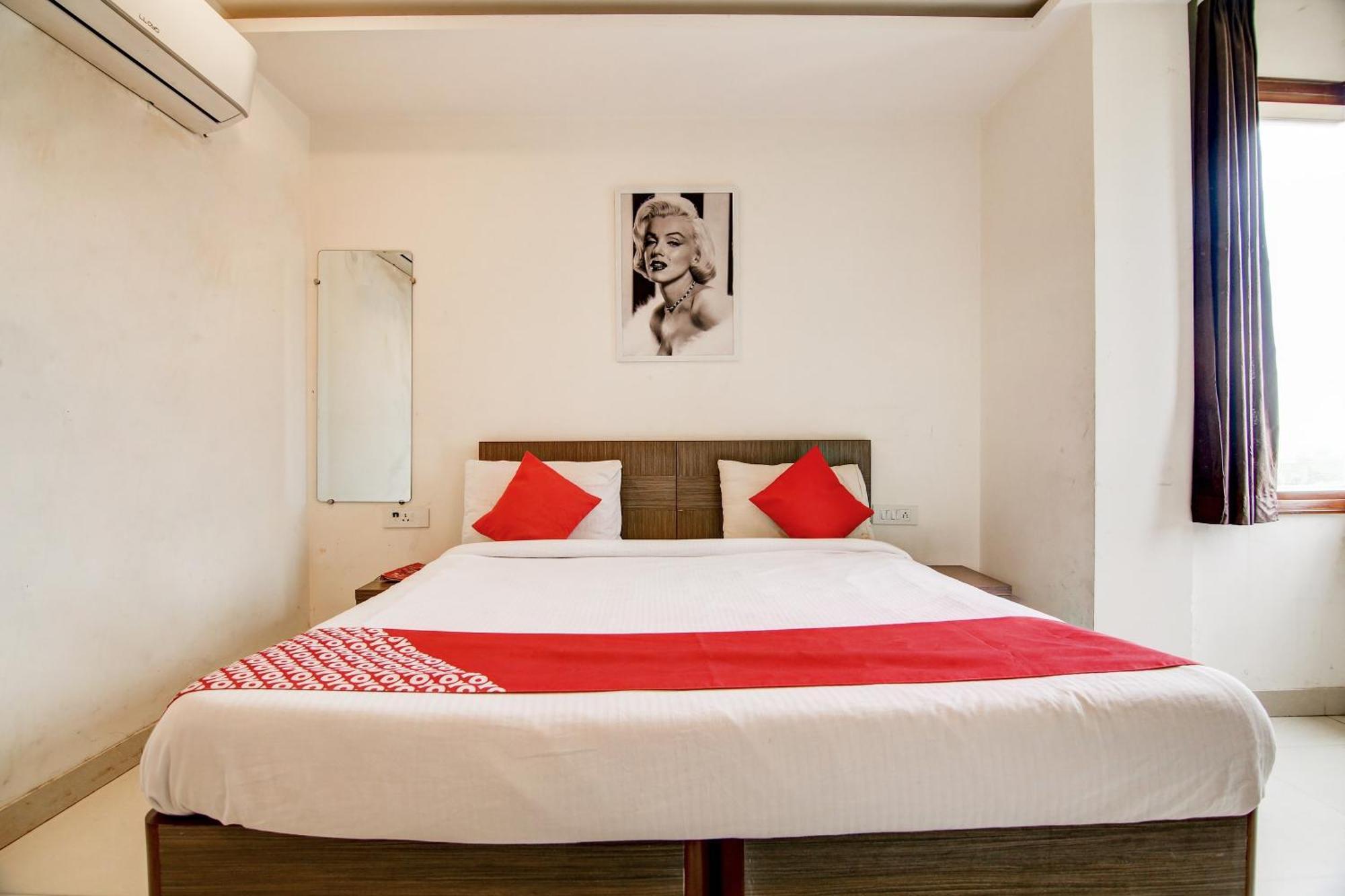 Super Collection O Panchratna Hotel Panvel Exterior photo